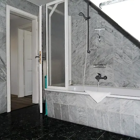 Nyaraló Stuenkel Rechts, Helgolaender Strasse Wyk auf Föhr