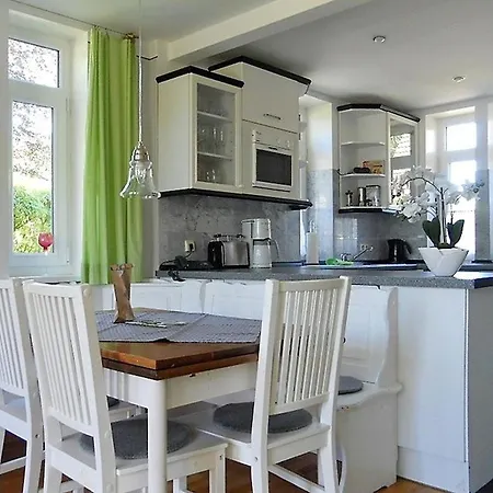 Nyaraló Stuenkel Rechts, Helgolaender Strasse Wyk auf Föhr